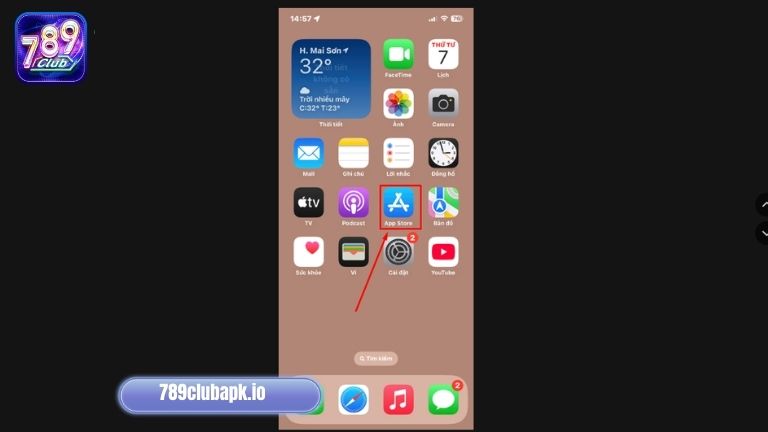 Thực hiện mở  phần App Store có trên thiết bị